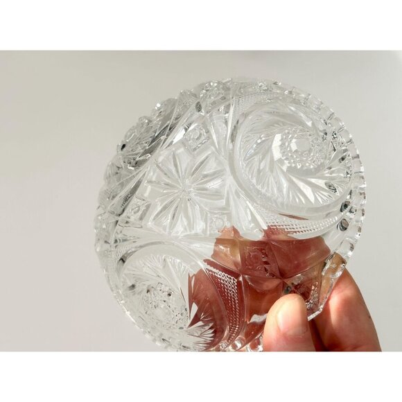Early American Pressed Glass (EAPG) Vintage Clear Ornate Vintage Catchall Bowl - Picture 10 of 10